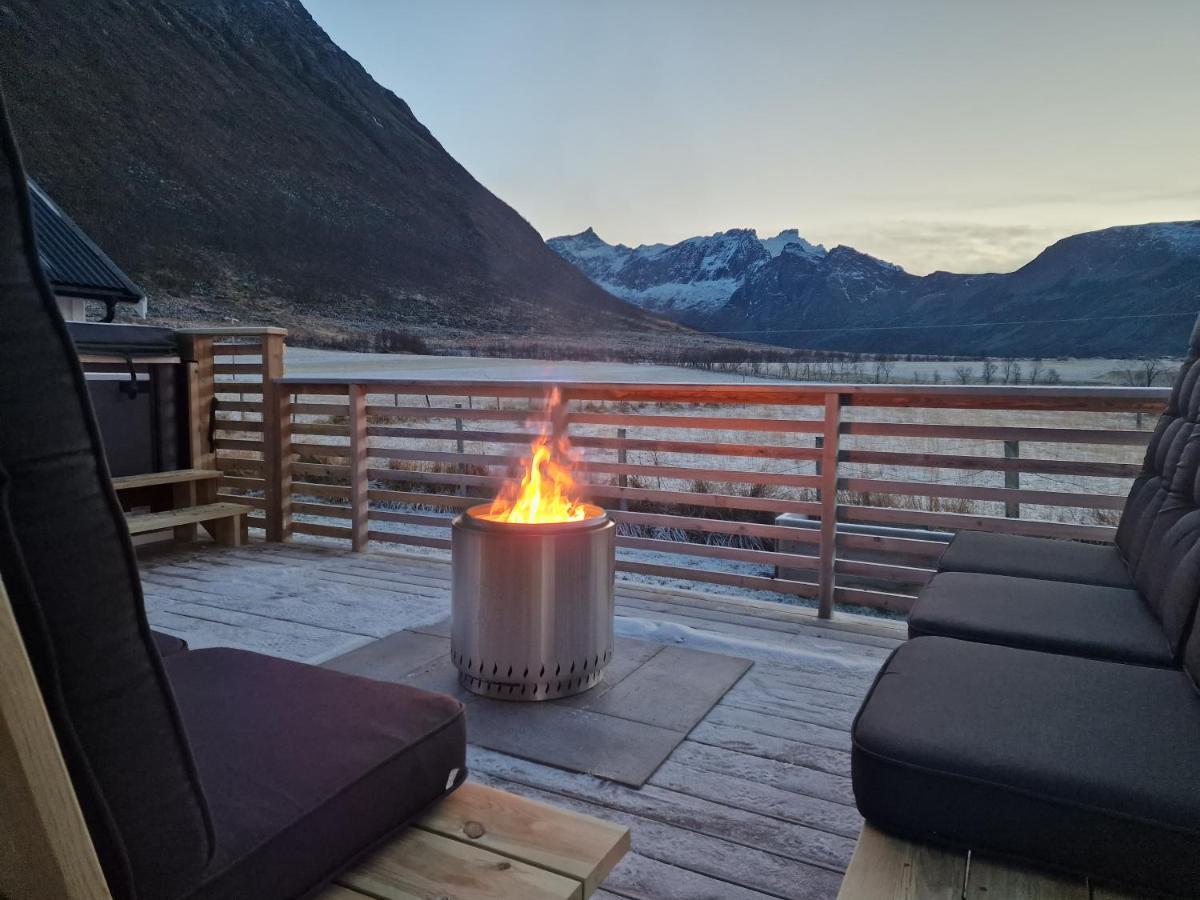 Arctic Lodge Tromvik With Jacuzzi Tromsø Kültér fotó